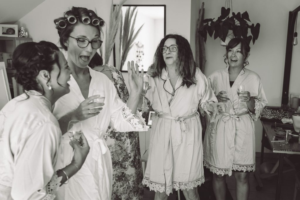 femme mariage préparatif